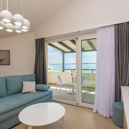 Apartments Vila 4M Razanac Exterior photo