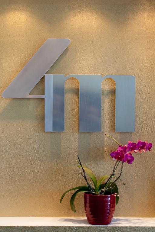 4m *